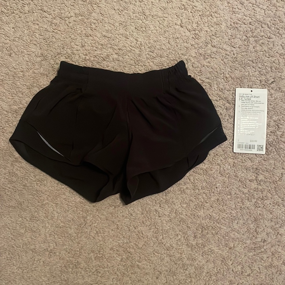 Black lululemon hotty hot shorts. LR, size 2, 2.5 inch inseam.